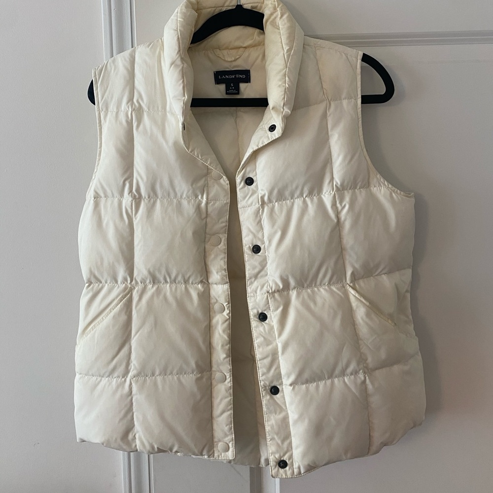 LAND’S END WHITE PUFFER VEST SIZE S (6-8)